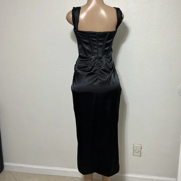 Gigii’s Dress - Picture 3 of 6